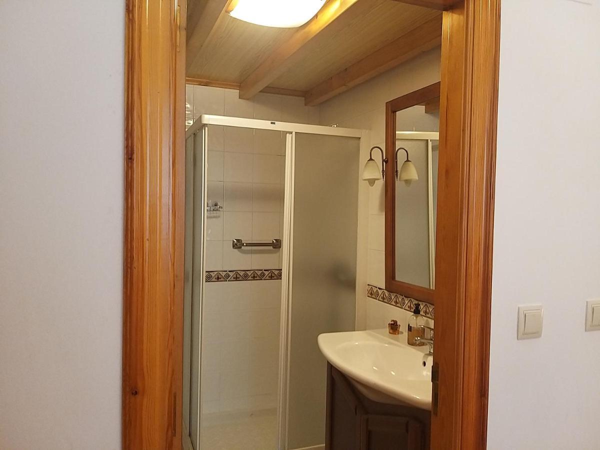 Apartamento Con Pequeno Jardin En El Centro Ferrol Bagian luar foto