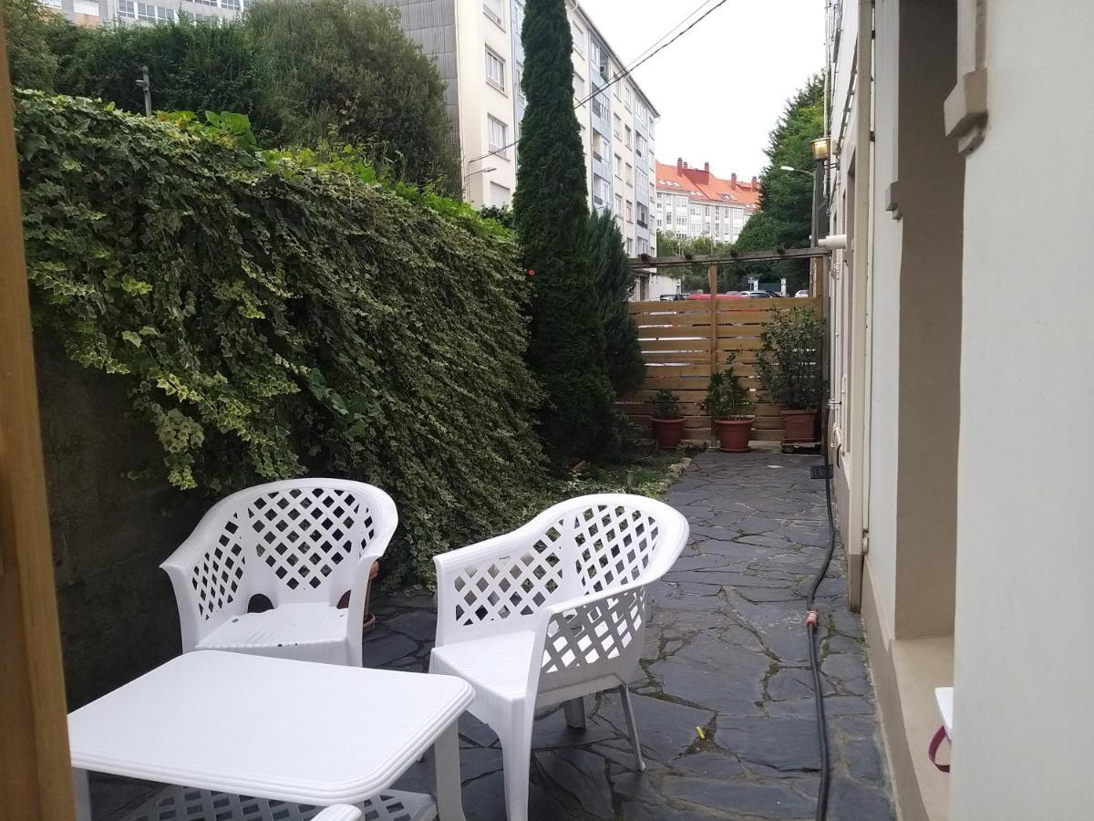 Apartamento Con Pequeno Jardin En El Centro Ferrol Bagian luar foto