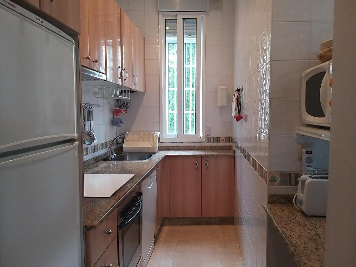 Apartamento Con Pequeno Jardin En El Centro Ferrol Bagian luar foto